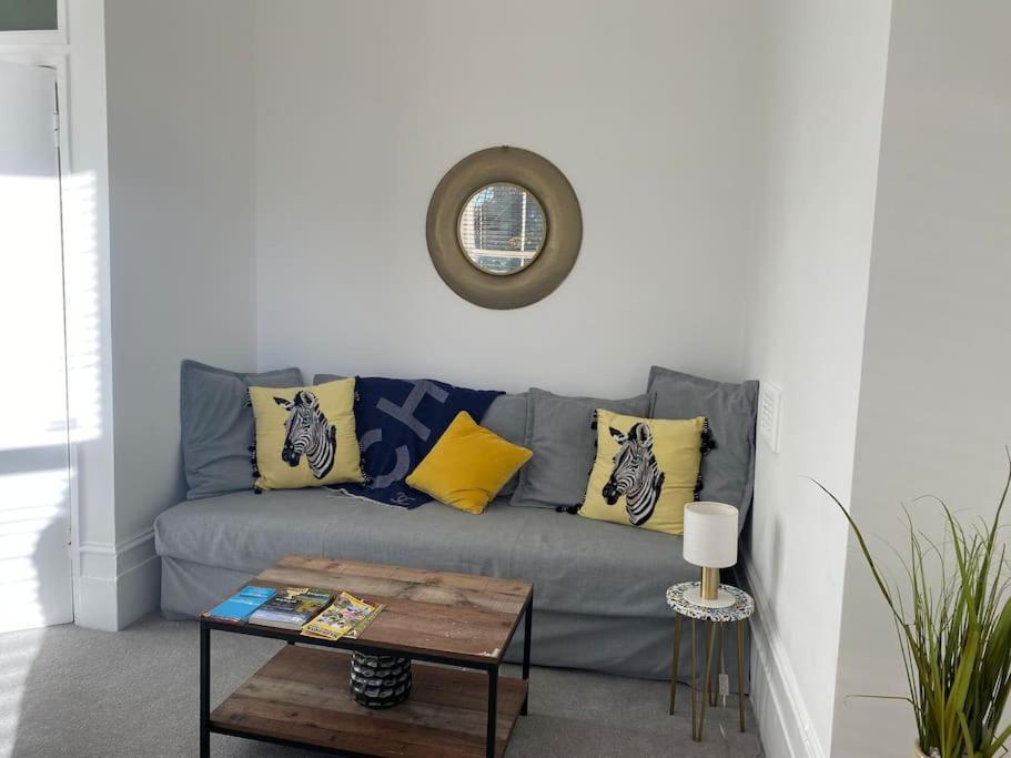 A Fabulous Apartment Set In St Leonard'S On Sea St Leonards-on-Sea ภายนอก รูปภาพ