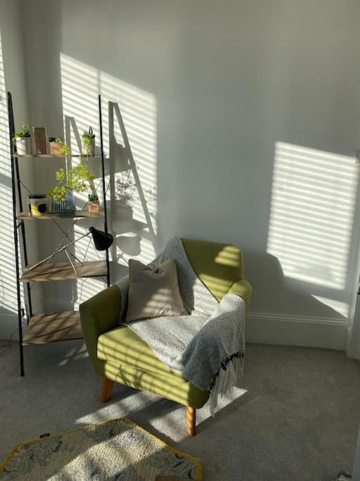 A Fabulous Apartment Set In St Leonard'S On Sea St Leonards-on-Sea ภายนอก รูปภาพ
