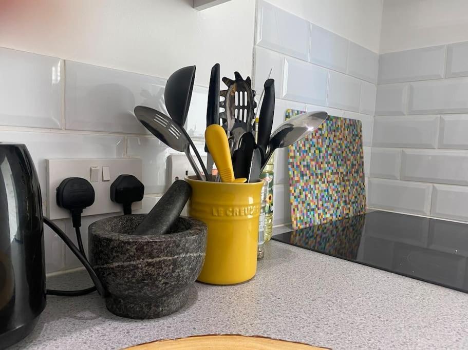 A Fabulous Apartment Set In St Leonard'S On Sea St Leonards-on-Sea ภายนอก รูปภาพ