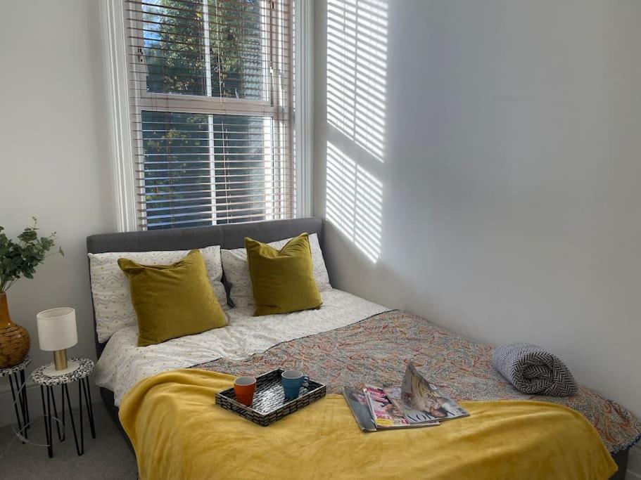 A Fabulous Apartment Set In St Leonard'S On Sea St Leonards-on-Sea ภายนอก รูปภาพ